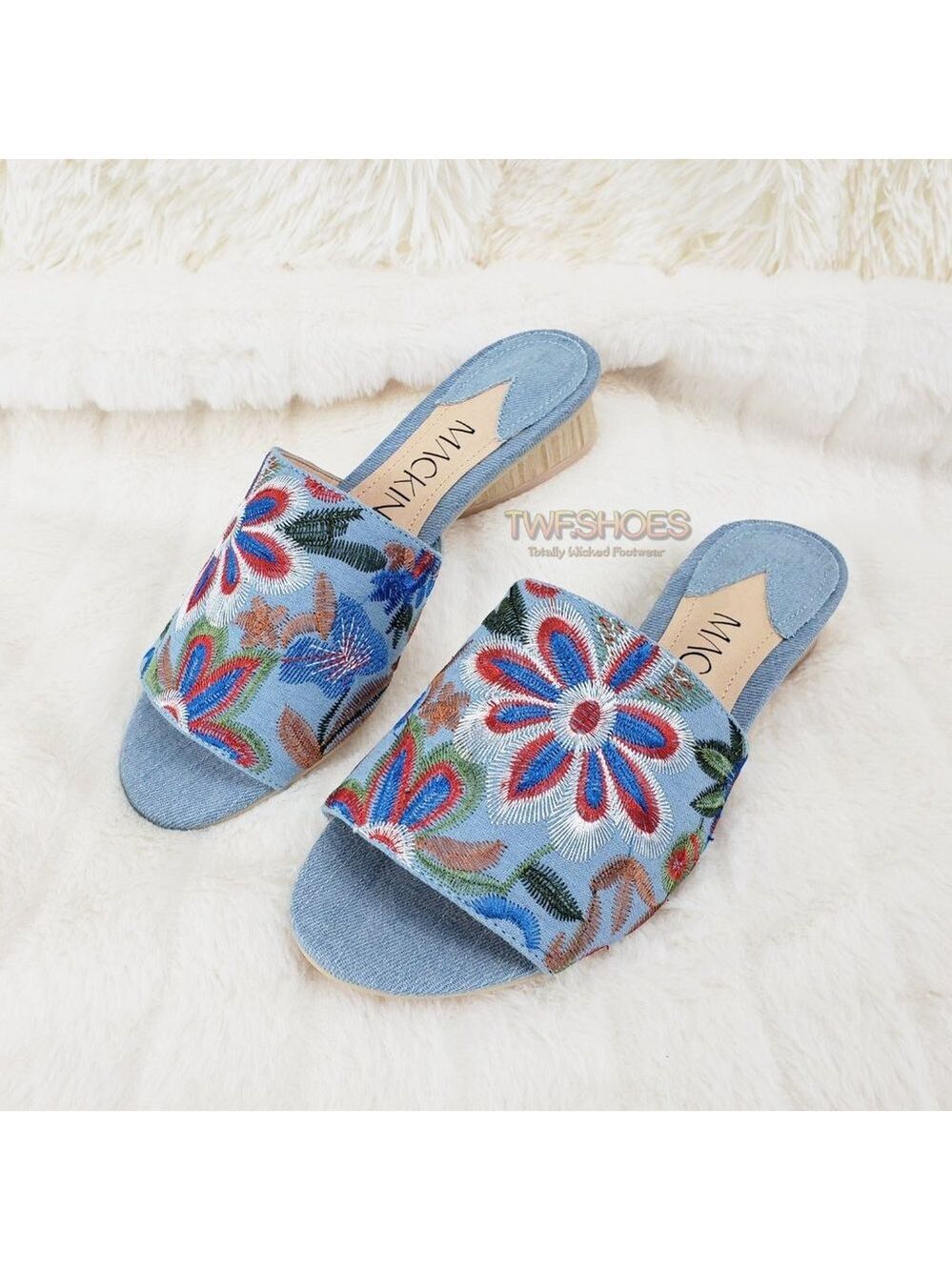 Flower Power Embroidered Denim slip on mule clogs Wood Wrap Heels 70's - Picture 4 of 10